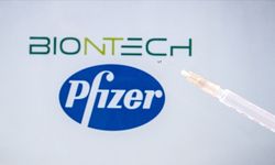 Pfizer koronavirüs aşısı şişelerinde yabancı madde bulundu