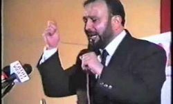 Edremit'teki skandal gösteri ilk değildi! Şevki Yılmaz 26 yıl önce provokatörlere cevabını böyle vermişti...