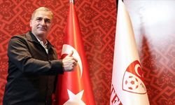 A Milli Futbol Takımı'nın 46. teknik direktörü Stefan Kuntz