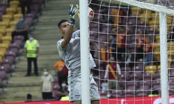 Avrupa'da güzel başlangıç! Galatasaray'a 'Strakosha' ikramı