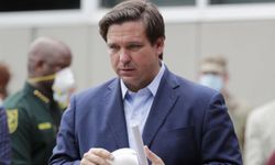 Florida Valisi DeSantis, 'aşı pasaportu isteyen kurum veya işletmelere kişi başı 5000 dolar ceza verileceğini' açıkladı"