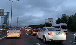 İstanbul'da trafik yoğunluğu yaşanıyor