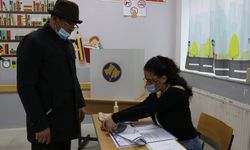 Kuzey Makedonya ve Kosova'da halk yerel seçim için sandık başında