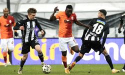 Nefes kesen maçta ilk 11'ler belli oldu! İşte Beşiktaş ve Galatasaray'ın kadroları...