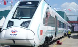 'Milli elektrikli tren' gelecek yıl raylarda olacak