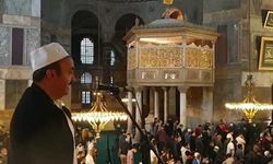 Ayasofya ezgisiyle tanındı 28 yıl sonra Ayasofya Camii'nde müezzinlik yaptı