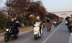 Bolu'da motosiklet tutkunları cumhuriyet turu attı