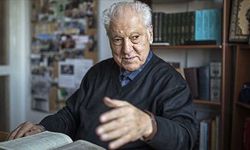 Türk edebiyatının usta kalemi Nuri Pakdil rahmetle anılıyor