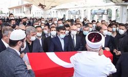 Özdemir Bayraktar son yolculuğuna uğurlandı