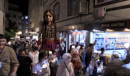 Küçük Amal'ın İngiltere'ye yolculuğu başladı