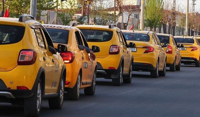 Taksiciler İBB'ye karşı hamle: "Belediye Başkanı kaos çıkarmaya çalışıyor!"