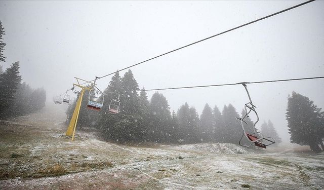 Uludağ ile Ilgaz'a mevsimin ilk karı yağdı