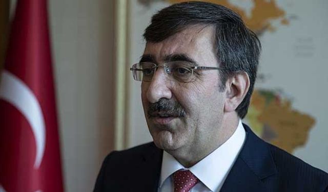 Cevdet Yılmaz: Kötü durumda değiliz, kur dengesini bulacaktır