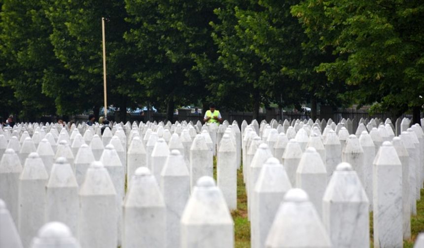 Srebrenitsa soykırımının 19 kurbanı daha bugün toprağa verilecek