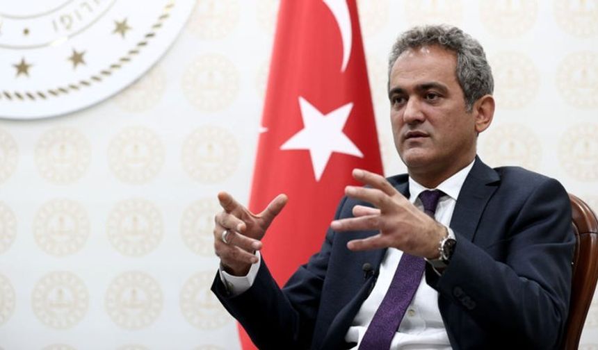 Bakan Özer'den 7, 8, 11 ve 12'nci sınıflar için yeni uygulama açıklaması