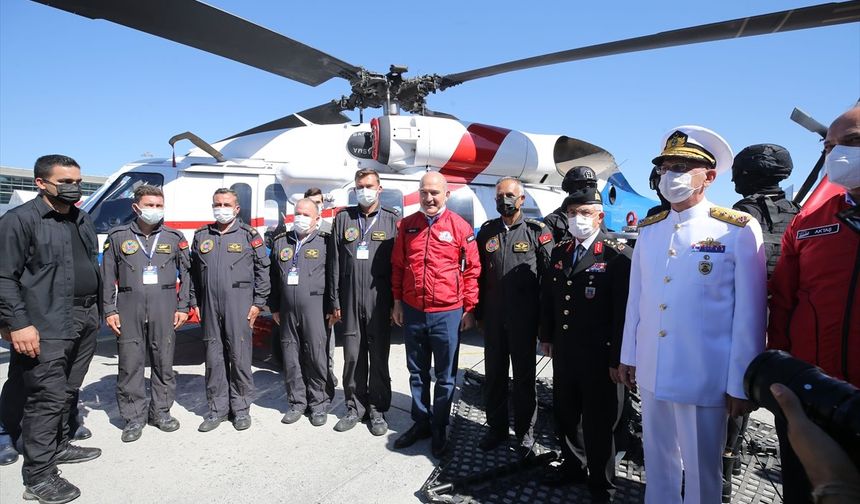 İçişleri Bakanı Soylu, TEKNOFEST'i ziyaret etti