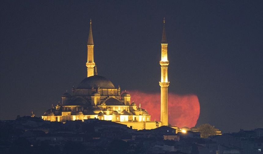 İstanbul'da dolunay