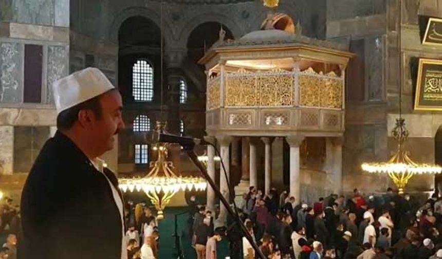 Ayasofya ezgisiyle tanındı 28 yıl sonra Ayasofya Camii'nde müezzinlik yaptı